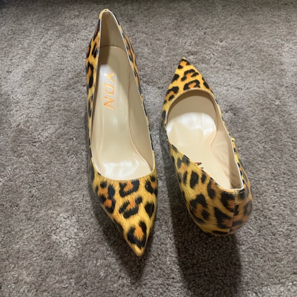 Size 8 Women's Chic Pointed Toe Mid Heel Pumps - Picture 10 of 12